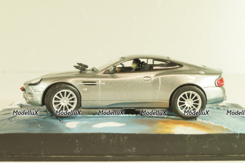 Aston Martin V12 Vanquish from movie "Die another day" 2002, silver, James Bond Modellauto Collection №2, Altaya 1:43