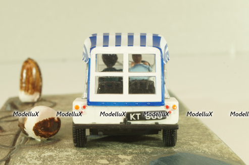 Mini Moke from movie "Live and let die" 1973, white, James Bond Modellauto Collection #24, Altaya 1:43
