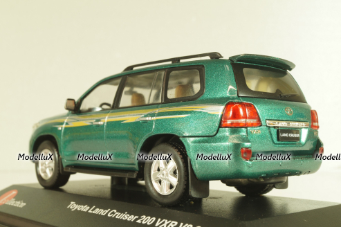 Toyota Land Cruiser 200 VRX V8 2010, green, JC232C, J-Collection 1:43 №1