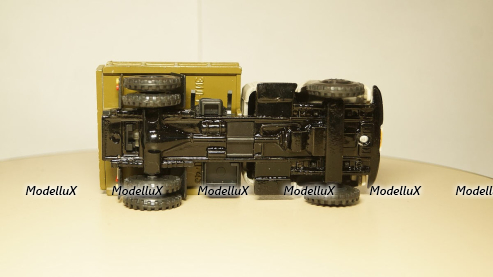 Oldsmobile 98 1961, GC020A, Goldvarg 1:43