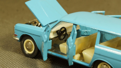 Ваз-2121 Нива Броневик из к/ф "Мираж", Modellux 1:43