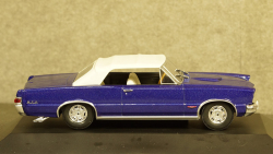 Полуприцеп МАЗ-9380-20, Viko models 1:43