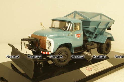 ПР-130 пескоразбрасыватель на шасси Зил-130 1968г, голубой, 113023, DiP Models 1:43