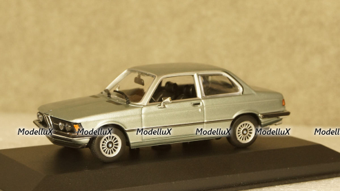 Mercedes 560 SEL S-Klass (W126) 1985 черный, iScale 1:18