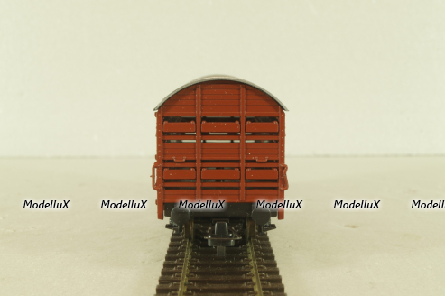 Вагон для перевозки животных "скотовоз", 2-х осный DB, коричневый, HO, 46035, Roco 1:87