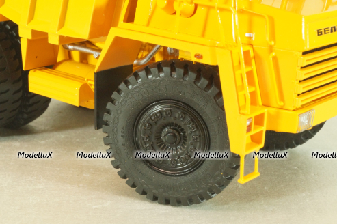 БелАЗ-7547 карьерный самосвал, оранжевый, 102774, ДМ Белаз 1:43