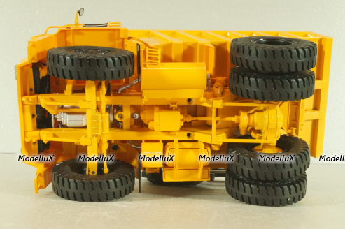 БелАЗ-7547 карьерный самосвал, оранжевый, 102774, ДМ Белаз 1:43