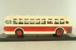 Зис-154 автобус 1947, бежевый/красный,  Classicbus 1:43
