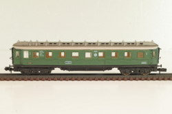 Вагон пассажирский, 3-класс (number 18432), 4-х осный, DR, Epoche II (1920 - 1950) с освещением, зеленый, 0339, Arnold 1:160 (N)