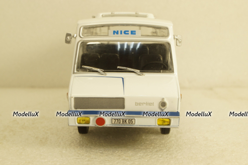 Berliet Stradair Autocar 1965, Hachette  1:43