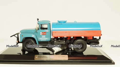 К-701 Кировец Апрель 1986, з-д Двигатель 1:43