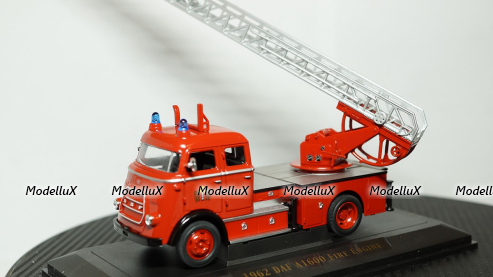МАЗ-938660-026 полуприцеп, Viko Models 1:43