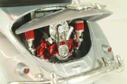 Volkswagen Beetle 1951 Custom, silver, Maisto 1:18