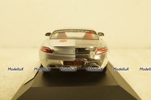 Mercedes SLS AMG ToyFair Nürnberg 2017, silver, IXO 1:43