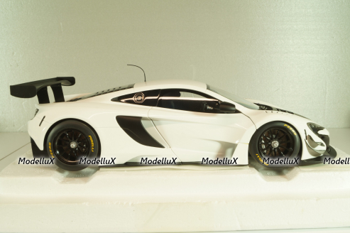McLaren 650S GT3 2017 white/black, 81640, AutoArt 1:18