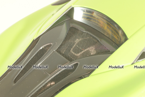McLaren 570S Coupe 2016 lightgreen, 76042, AutoArt 1:18