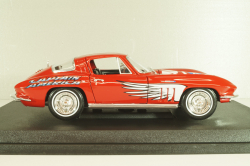 Chevrolet Corvette Stingray (C2) "Captain America" 1965, red, 36002, Maisto 1:18