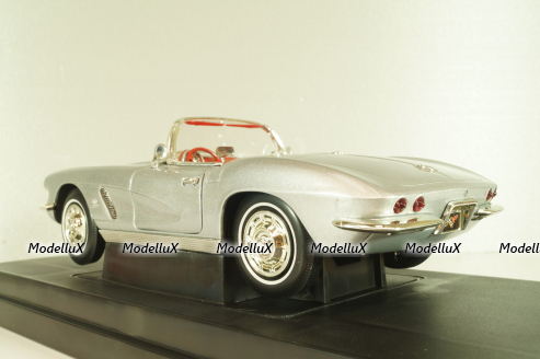 Chevrolet Corvette (C1) Convertible 1962, silver, 36833, ERTL 1:18 Уценка!
