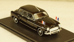ЗИС-155 (1949-1957) бежево-красный, 04010B, Classicbus 1:43