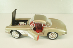 Chevrolet Corvette (С1) 1961, silver grey, AMM1151, AutoWorld 1:18  