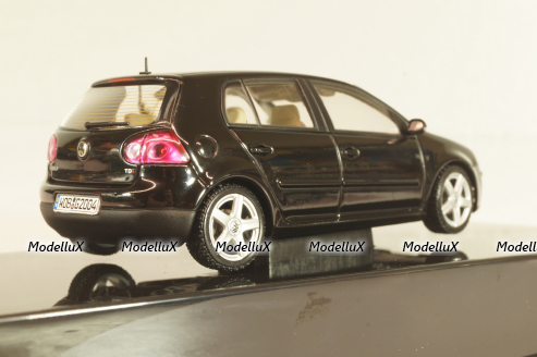 Volkswagen Golf V 5-doors 2003, black, 59771, AutoArt 1:43