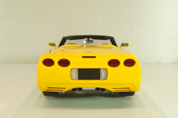 Chevrolet Corvette (C5) Convertible 2000, yellow, 21045, UT Models 1:18