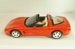 Chevrolet Corvette (C5) Coupe 1999, red, 21001, UT Models 1:18