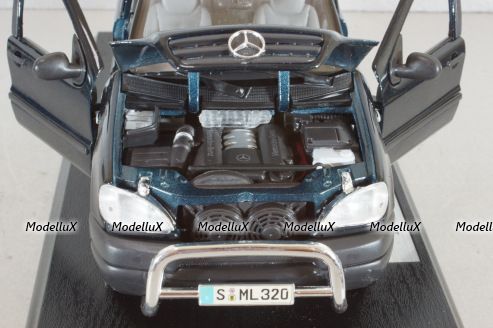 Mercedes-Benz ML 320 (W163) 1997, dark green, B66005244, Maisto 1:18