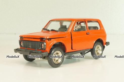 Ваз-2121 Лада Нива, март 1995г., красная, Тантал/Радон 1:43