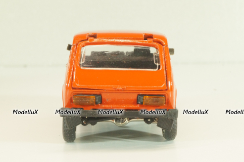 Ваз-2121 Лада Нива, март 1995г., красная, Тантал/Радон 1:43