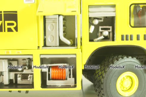 Oshkosh Striker 3000 ARFF Airport Rescue 2004, yellow, TWH078, TWH Collectables 1:50