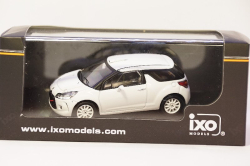 Mitsubishi Pajero EVO #212 Rallye Granada-Dakar 1999 S.Quandt/P.Tiefenbach, SKID 1:43