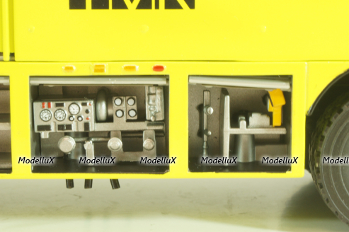 Oshkosh Striker 3000 ARFF Airport Rescue 2004, yellow, TWH078, TWH Collectables 1:50