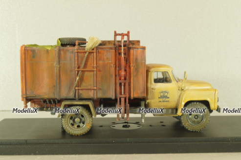 КО-413(52) мусоровоз на шасси Газ-52, со следами эксплуатации, Model43 1:43