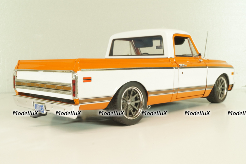 Chevrolet C-10 Custom LS Powered, red/white, L.E 450 pcs, A1807221, ACME 1:18