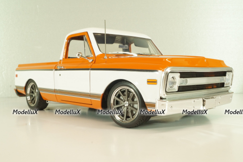 Chevrolet C-10 Custom LS Powered, red/white, L.E 450 pcs, A1807221, ACME 1:18