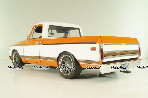 Chevrolet C-10 Custom LS Powered, red/white, L.E 450 pcs, A1807221, ACME 1:18