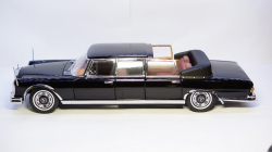 Ford Model T Runabout 1925 Black, SUN1886, SunStar 1:24