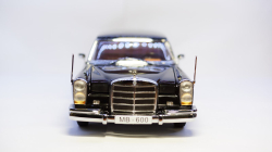 Ford Model T Runabout 1925 Black, SUN1886, SunStar 1:24