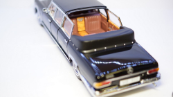 Ford Model T Runabout 1925 Black, SUN1886, SunStar 1:24