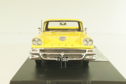 Ford Ranchero "Braniff Airways" 1958, yellow, L.E. 125 pcs, GC-BI-002, Goldvarg 1:43