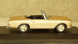 Volkswagen Touareg 2015 Sandgoldmet, Herpa 1:43