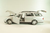 Mercedes-Benz E 420 (S210) 1995, silver, Anson 1:18