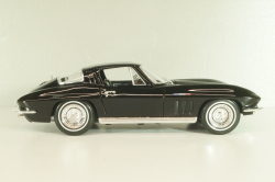 Chevrolet Corvette (C2) 1965, black, 31640, Maisto 1:18
