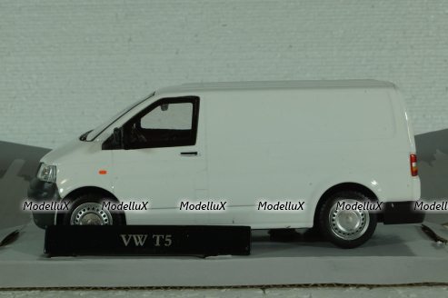 Volkswagen T5, VW T5, 2010 white, Cararama 1:43